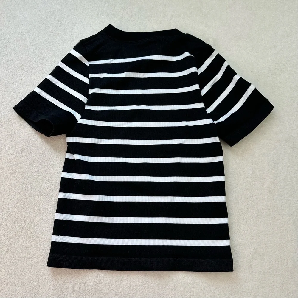 NWT Happily Grey Black & White Striped Seamless Crop Top - Picture 3 of 13